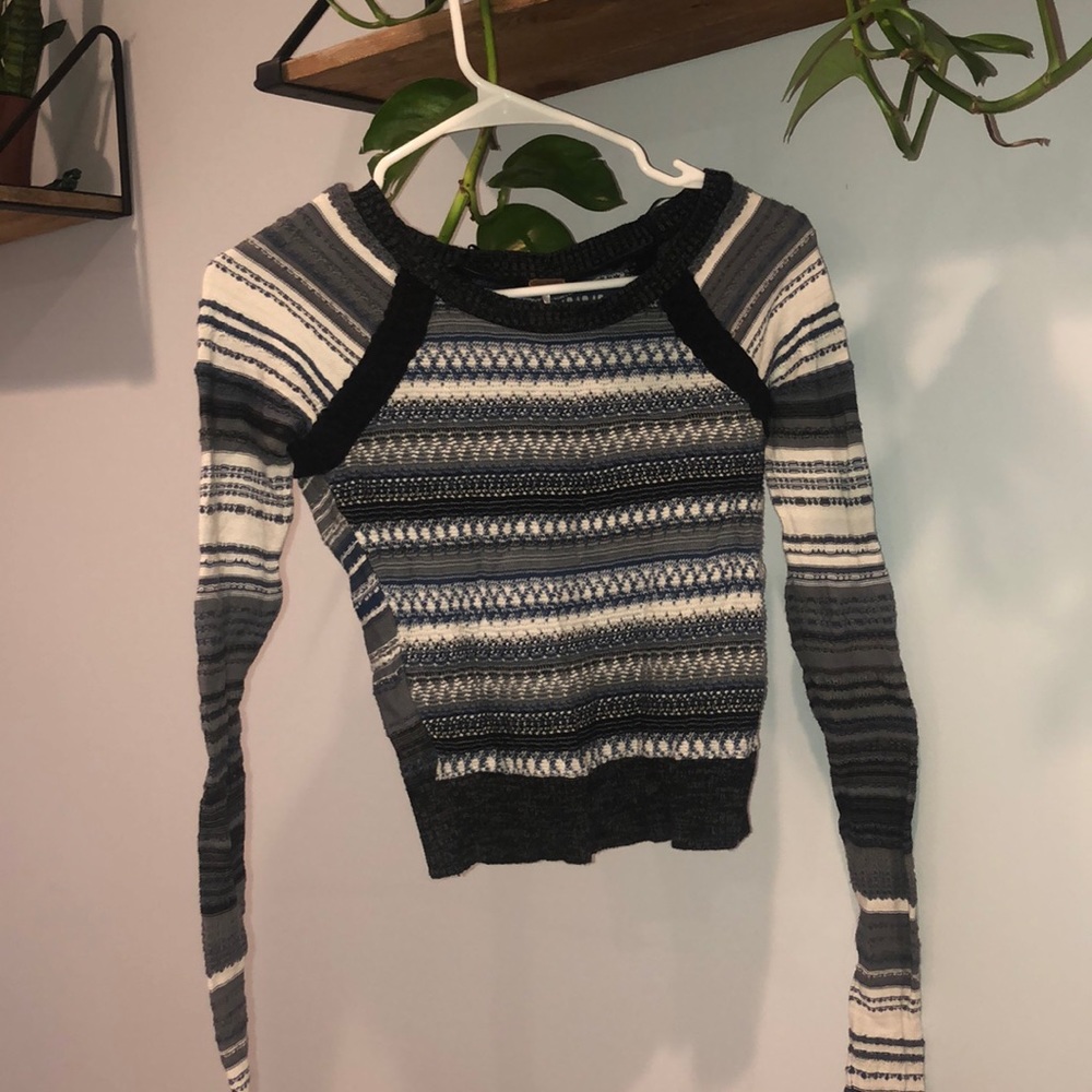 Gorgeous fitted free people sweater
